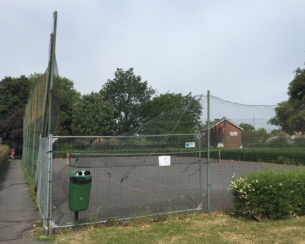 Tennisterrein Beekstraat